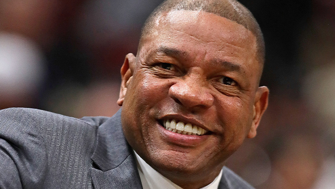 Чемпиона НБА и игравшую в России баскетболистку включат в Зал славы