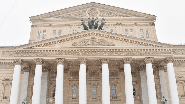 Большому театру предложили ускорить переоформление билетов на родственников