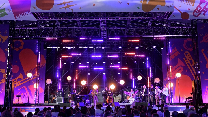 Индийские музыканты назвали российских женщин лучшими