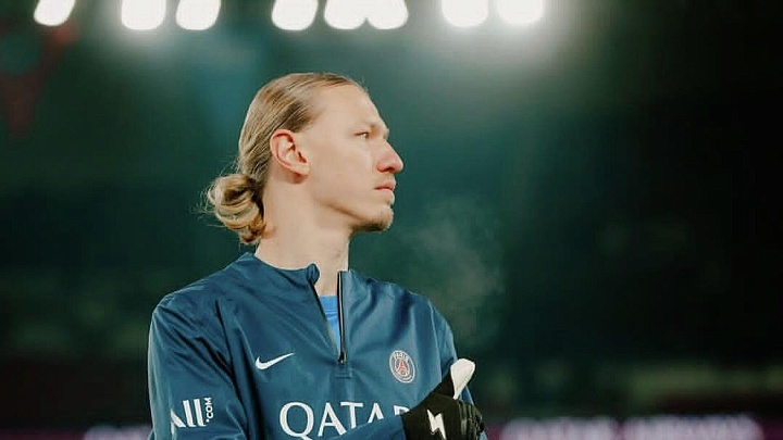 Сафонов высказался о решении тренера поставить его в ворота в матче ЛЧ