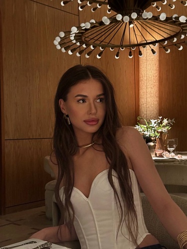 Наращивание волос: стимул для роста своих локонов