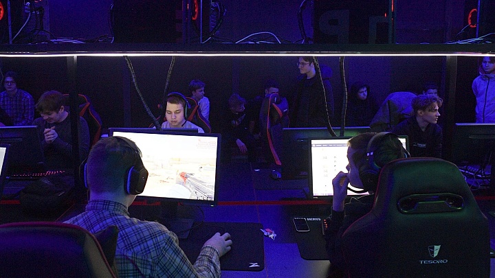 Team Falcons одержала победу на "Мастерсе" в Германии