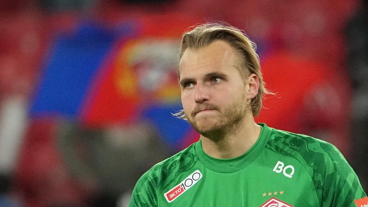 Пропустивший пять мячей вратарь "Спартака" принес извинения болельщикам