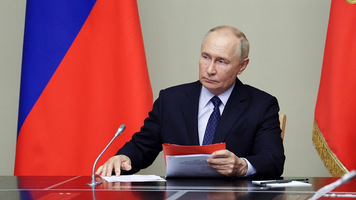 Путин обсудил с Совбезом атаку ВСУ на колледж в ЛНР