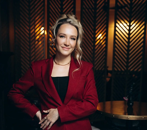 Яна Бальц: Почему клиенты «Студии Рапунцель» возвращаются за новыми эмоциями